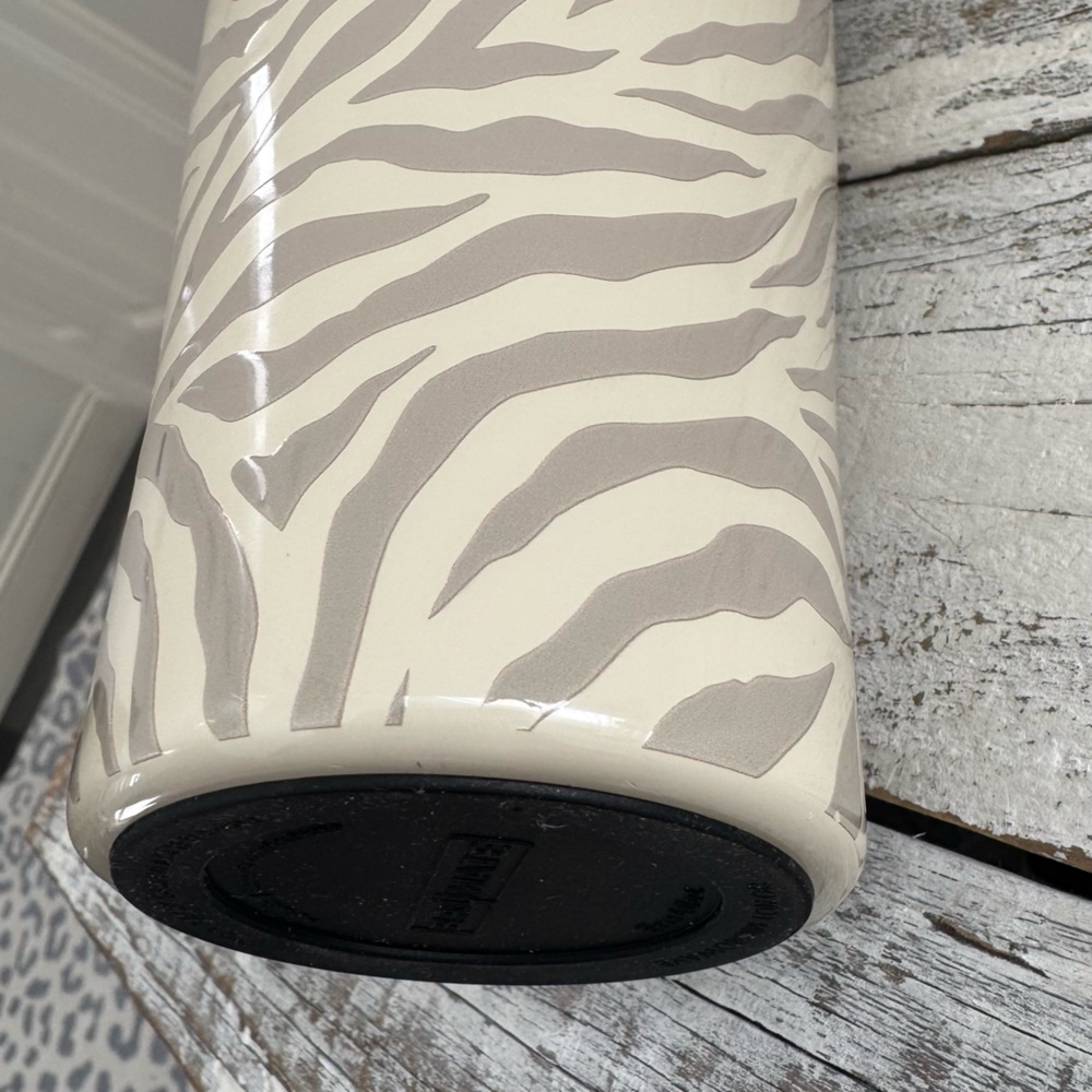 Brumate 40oz Era. Zebra Print - Picture 8 of 8